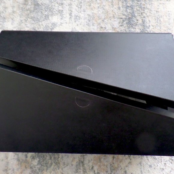 UltraBOOST Adidas Men's 9.5 - Picture 3 of 8